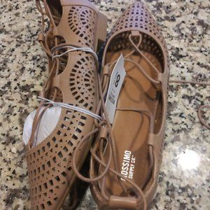 Women's 8.5 flat shoe